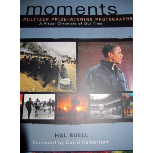 Livro - Moments - The Pulitzer Prize Winning Photographs - Hal Buell (Usado)